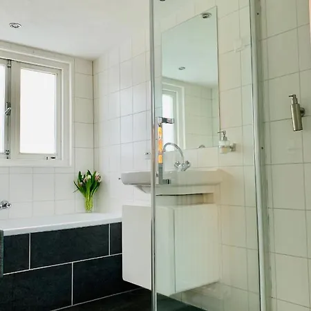 Houseboat-amsterdam Gasthuis