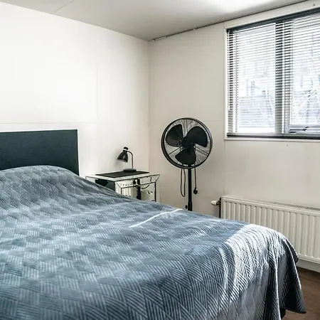 Bed & Breakfast Houseboat-Amsterdam *