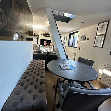 Houseboat-amsterdam 4*