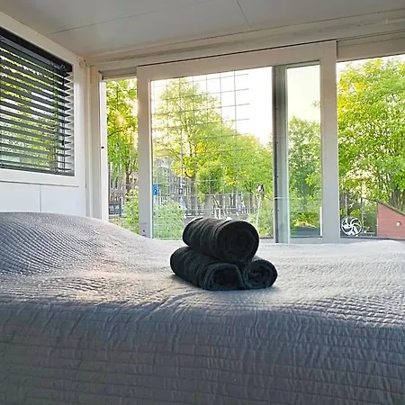 Houseboat-Amsterdam Guest house 4*