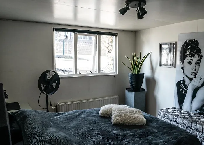Gasthof Houseboat-amsterdam Amsterdam