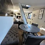 Houseboat-amsterdam 4*